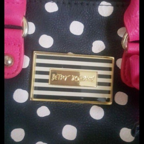 Betsey Johnson black, pink & white mini purse💖 - Picture 2 of 2